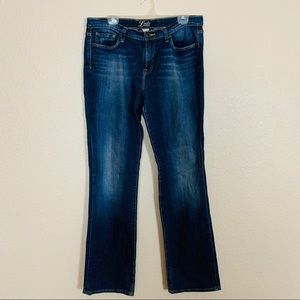 Lucky Brand | Embroidered Pocket Straight Leg Jean